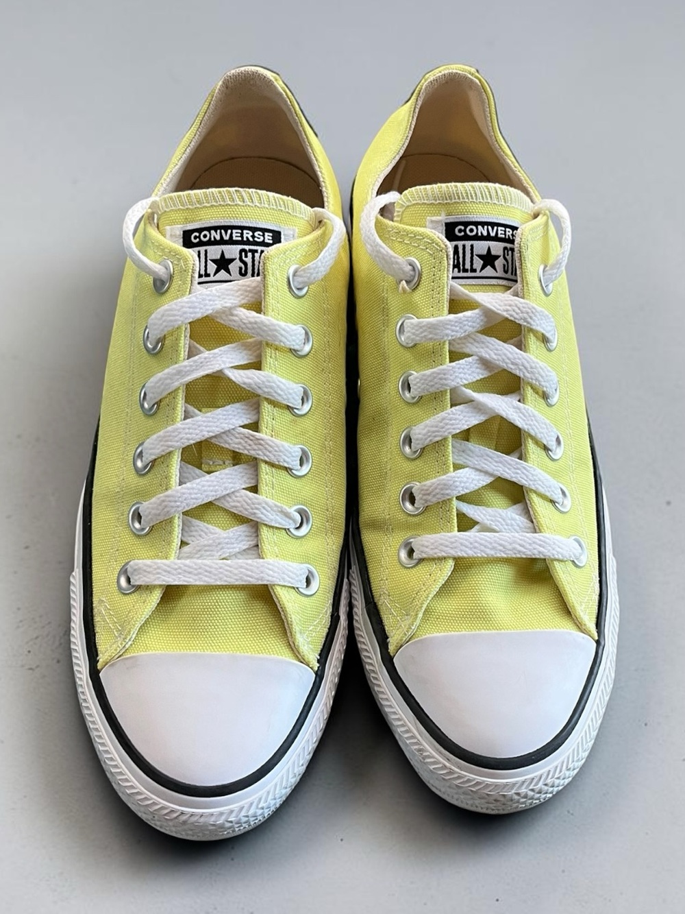 ON HOLD - Converse Chuck Taylor All Star Low Light Yellow Women’s 8 Men’s 6 - Picture 4 of 12